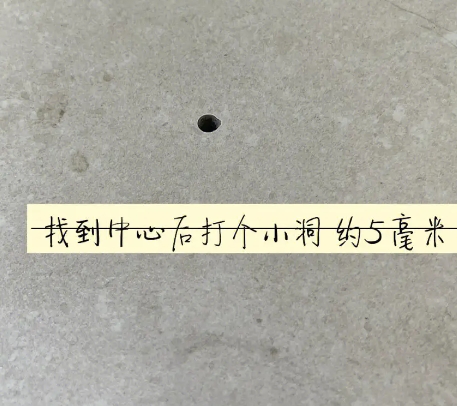 太原瓷砖空鼓维修公司专业解答在瓷砖铺贴过程中，如果砂料搅拌不均匀，将会带来以下问题